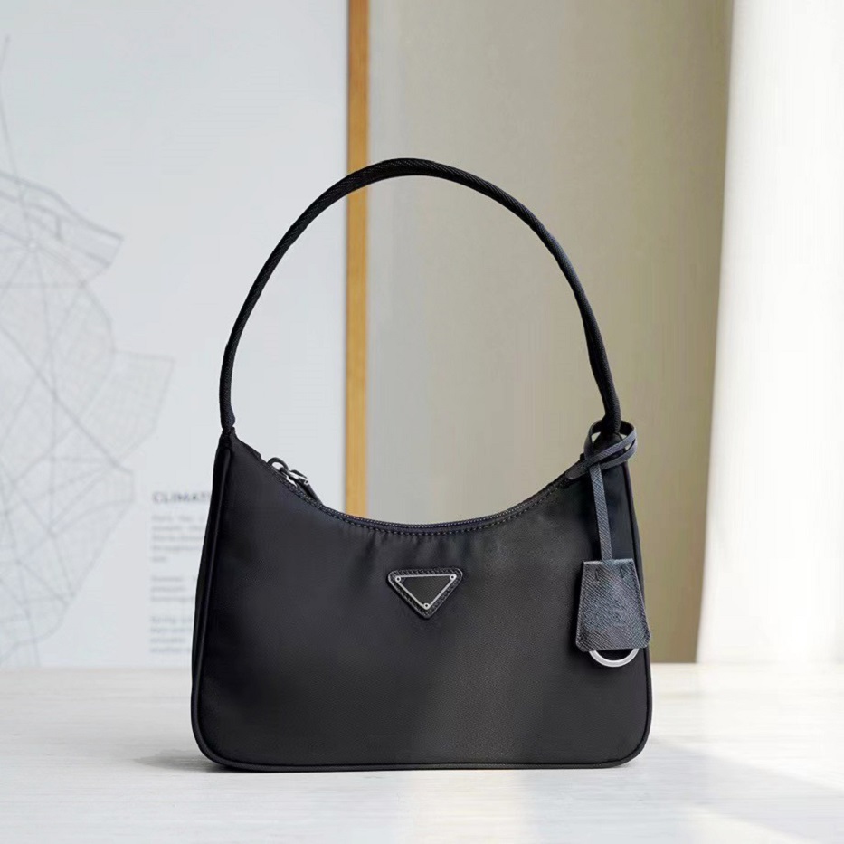 Designer bag Re-Edition 2000 2005 Nylon Bag Shoulder Bags Luxury Handbag Wallet Fashion Leather Crossbody Clutch Half Moon Bag for Woman Mens Underarm Classic Bag