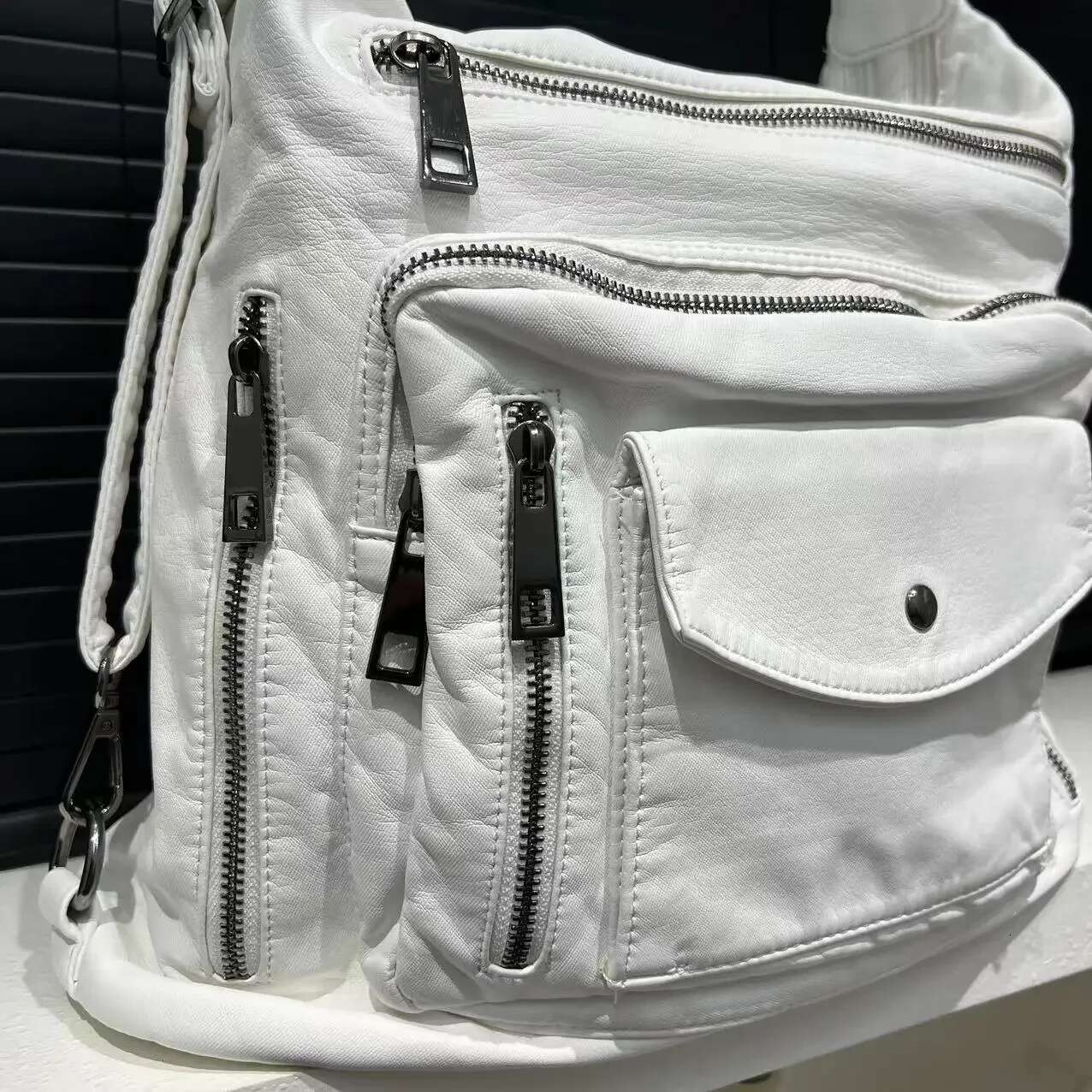 Women's Fashion Multi-Pocket Motorcycle Shoulder Bag Large Capacity Retro Washed Crossbody Backpack