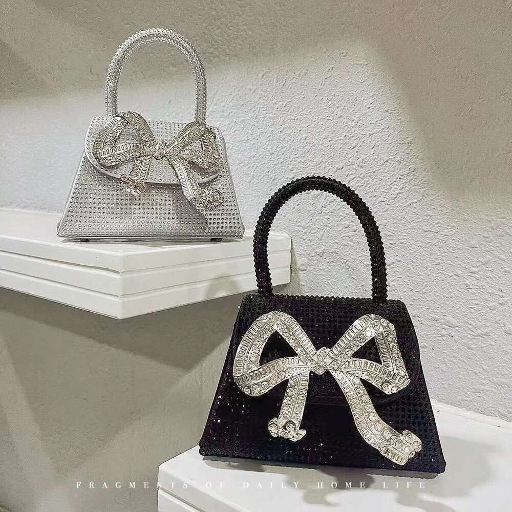 Fashion Rhinestone Bow Handbags Women New Elegant Boutique Glittering Sequin Crossbody Bags Ladies Sier Purse High Quality