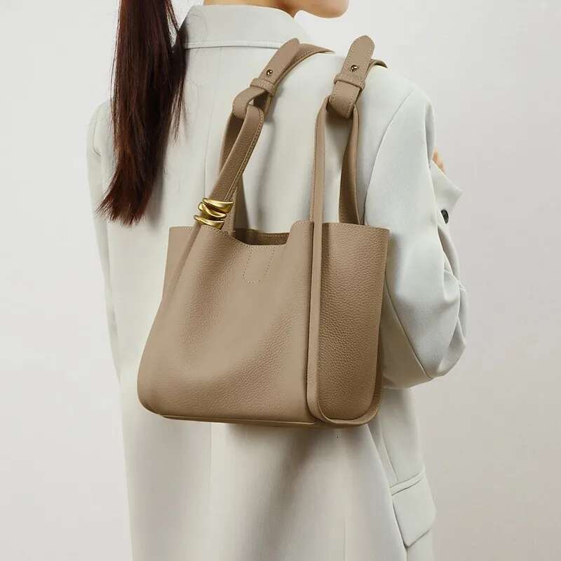 Fashion Women Genuine Leather Handbag Minimalist Small Bucket Large Capacity Ladies Tote Bags Versatile Soft Shoulder Bag