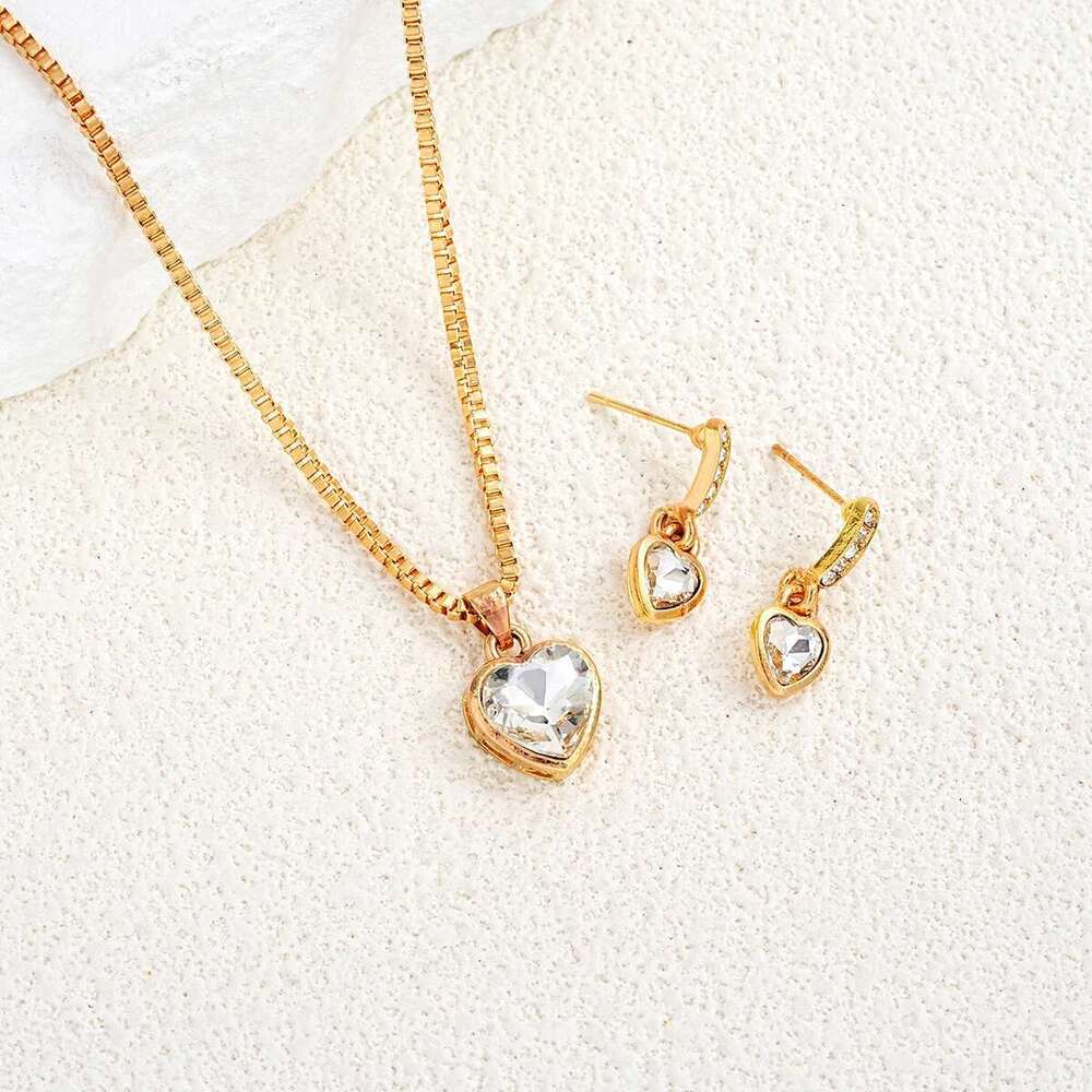 3 Pcs Of Earring Pendant Necklace For Women Exquisite Fashion Rhinestone Double Heart Jewelry Set Gift