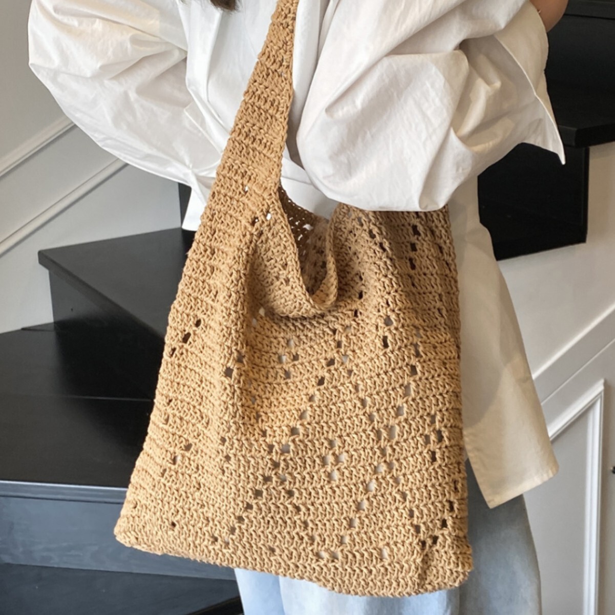 New French style artistic hollow weaving large capacity tote bag crochet shoulder bag fairy vacation handheld beach bag lazy and simple designer shoul