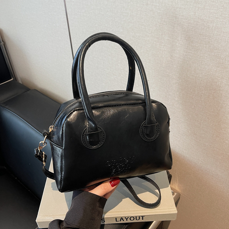 Free Delivery Designer Bag End Small Hand For Women 2025 New Autumn And Winter Versatile Crossbody Super Popular Hand Held Boston Luxury Bag
