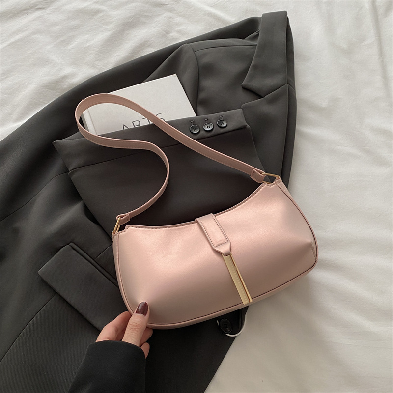 Ins French Niche Luxury Bag Texture For Women Spring 2025 New Solid Color PU Armpit New Free Delivery Designer Bag Bag Commuting Art Crossbody Bag