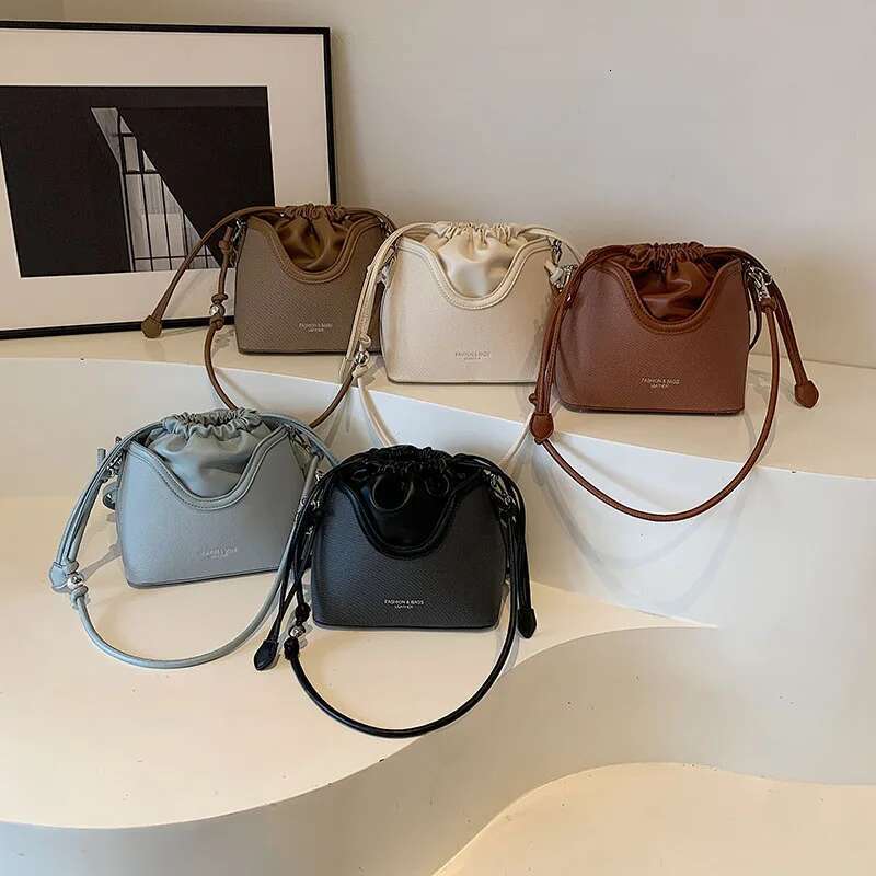 2024 New PU Solid Color Bucket Fashion Casual Crossbody Single Shoulder Bag Good Quality Popular Style