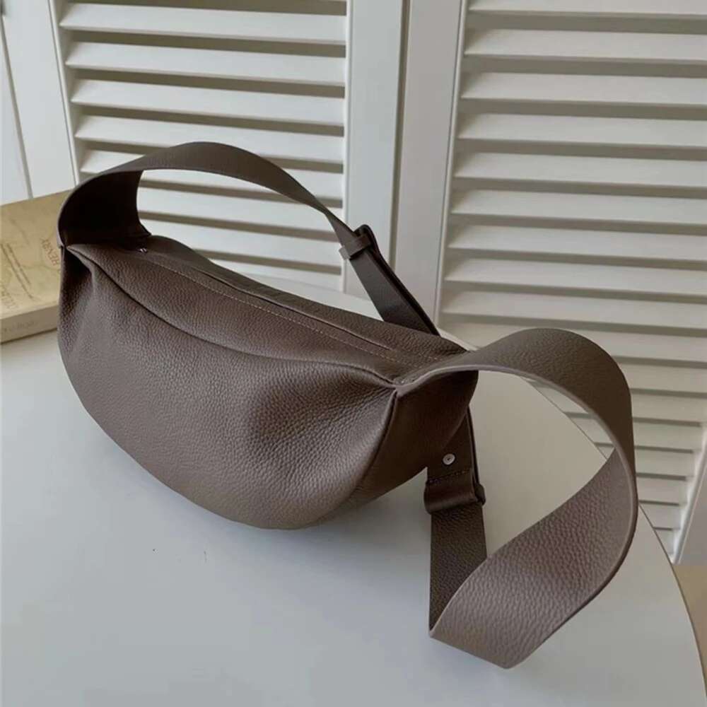 Women's Genuine Leather Shoulder Crossbody Cow Skin Saddle High Quality Female Wide Strap Hobos Bag Trendy Brand