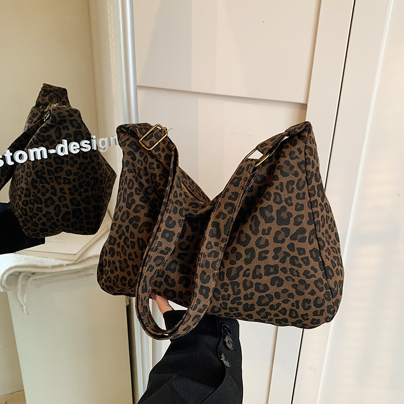 Free Delivery Designer Bag Leopard Print Large Capacity Women's 2025 Autumn And Winter New Trendy Fashion Hand Shoulder For Work Commuting Crossb