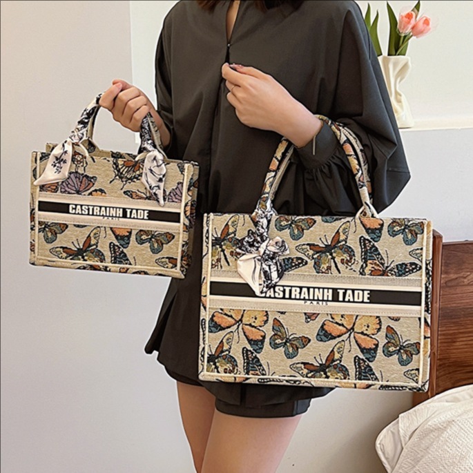 Free shipping on 2025 new designer bags Advanced banquet handbag for women embroidered scarf fashion large capacity canvas tote bag