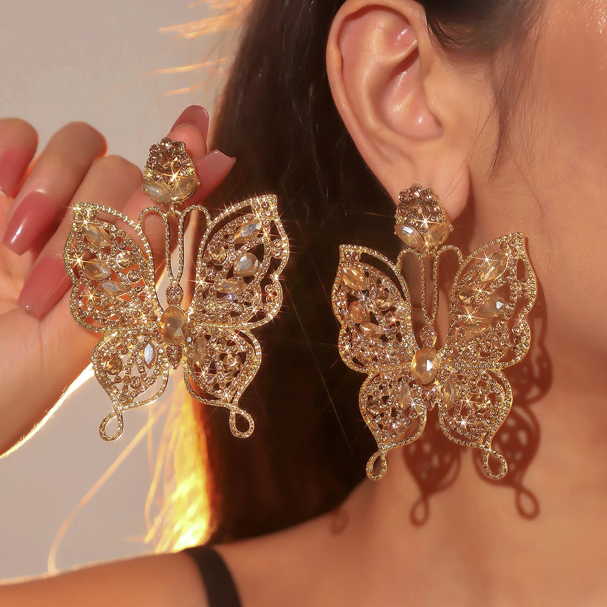 Fashion Geometric Drop Dangle Statement Earrings for Women Sparkly Exaggerated Rhinestone Butterfly Dangle Earrings for Women 250515