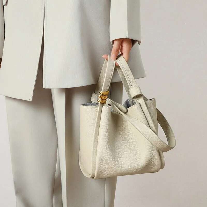 Fashion Women Genuine Leather Handbag Minimalist Small Bucket Large Capacity Ladies Tote Bags Versatile Soft Shoulder Bag