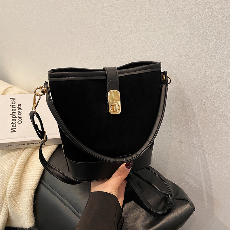 Free Delivery Designer Bag Casual Handheld Small Bag For Women 2025 Fashionable And Versatile Bucket Bag Niche Design Contrasting Color Crossbody Luxu