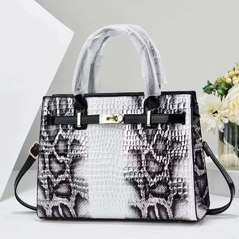New Snake Patterned Handbag, Personalized And Fashionable Shoulder Bag, Large Capacity Diagonal Cross Bag