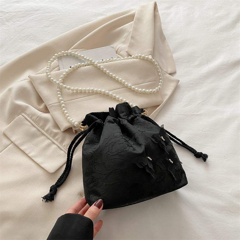This Year's Popular Luxury Bag Fashion Pearl New Free Delivery Designer Bag Shoulder Crossbody 2025 Spring And Summer New Stylish Water Bucket Ba