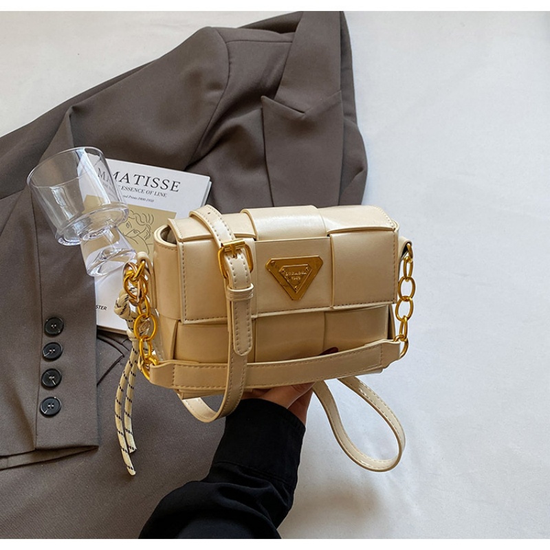 2025 New Popular Free Shipping Designer Women designer Bag Solid Color Single Shoulder Small Square Bag Rice White Silver Pink Brown