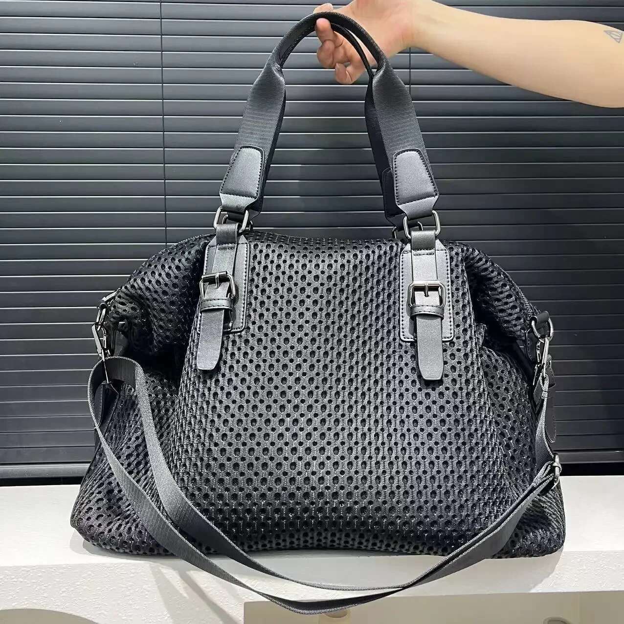 Women's Travel Simple Leisure Vacation Large Waterproof Nylon Mesh Shoulder Messenger Bag
