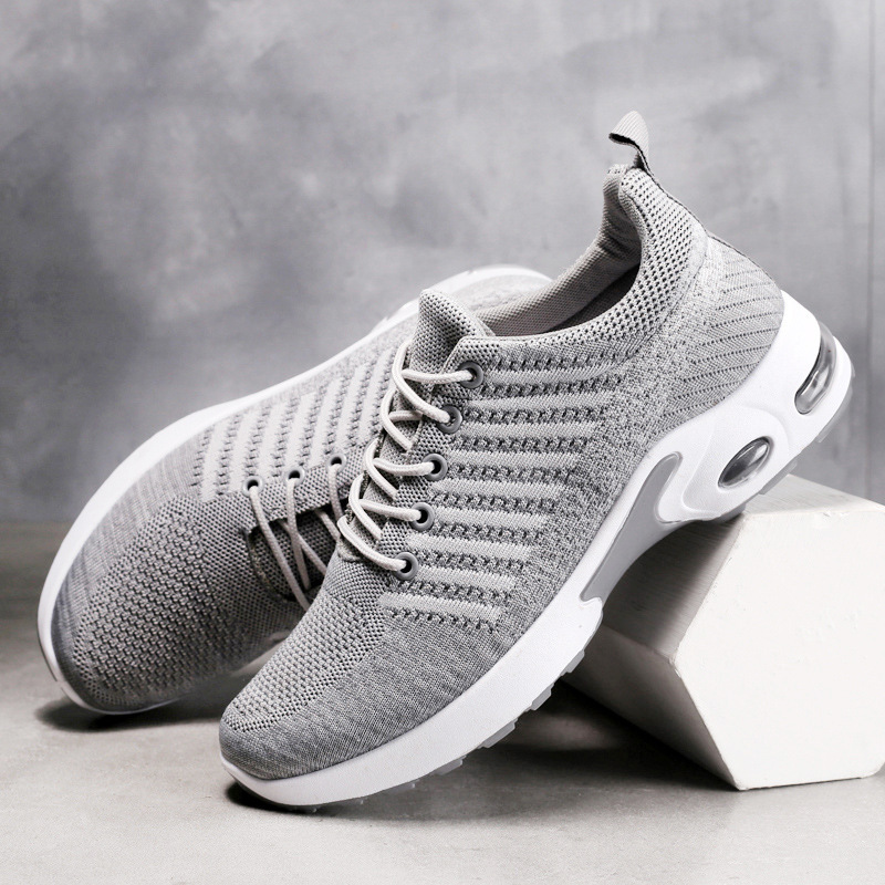 New Trendy Men's Korean Edition Sports 2025 Flyknit Mesh Lightweight Running Breathable and Durable Casual Shoes