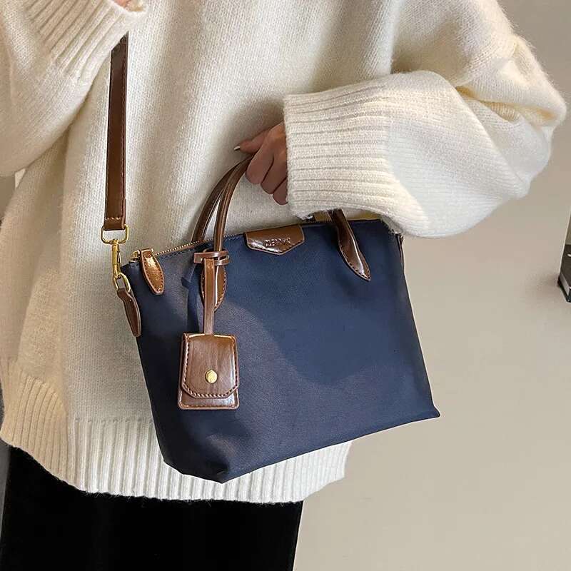 2025 Curated Crossbody - Convertible Day Capsule Tote, Tactile Minimalism & Commuter-Chic Monochrome