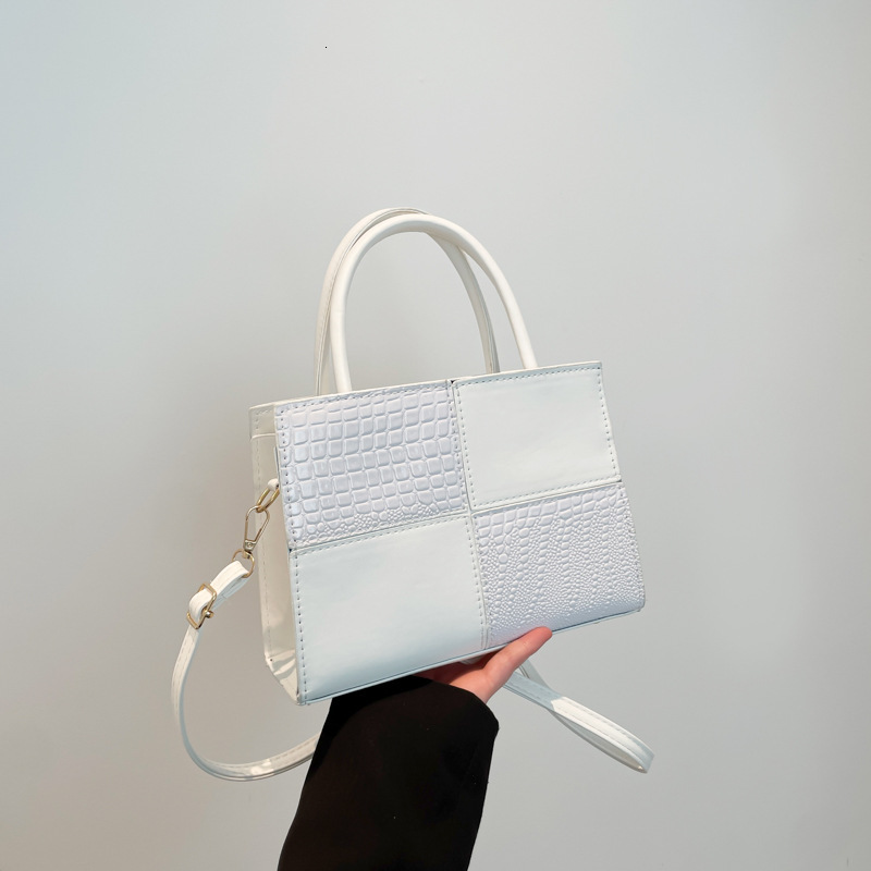 Large Capacity For Women In Spring Summer Of New Free Delivery Luxury Bag Designer Bag 2025 New Fashionable Handbag With Contrasting Color Splicing An