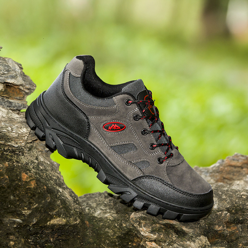 Spring and Autumn plus size men's outdoor hiking 2025 new style lace up cold adhesive anti splash leather fashionable workwear shoes