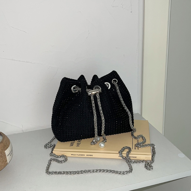 Top brand high-quality new free delivery designer bag with diamond inlay and drawstring fashion design crossbody bag for women's shiny diamond ch