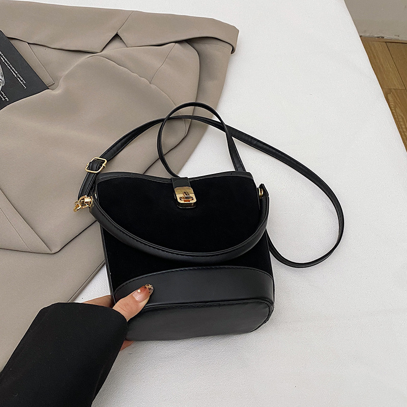 Free Delivery Designer Bag Casual Handheld Small Bag For Women 2025 Fashionable And Versatile Bucket Bag Niche Design Contrasting Color Crossbody Luxu