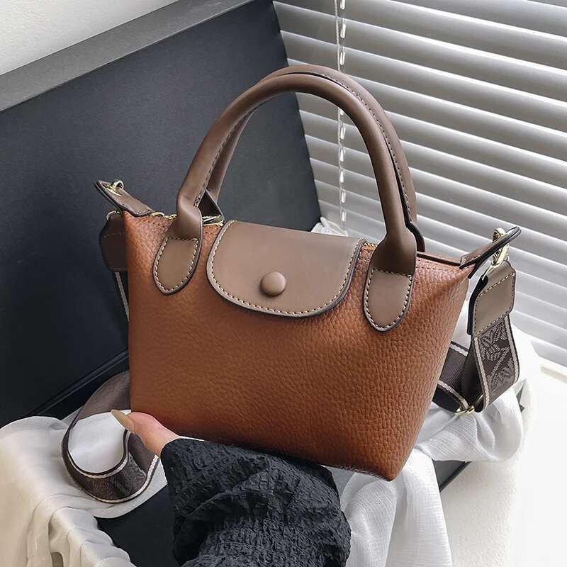 Stylish Vintage Leather Crossbody Purse - Casual Handbag With Paris Fashion Letter & Adjustable Shoulder Strap