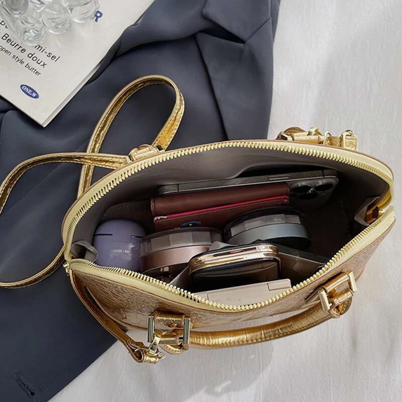Women's Exquisite Shoulder Handbag Crocodile Pattern Pure Color Shopping Casual Shell Bag PU Leather Female Tote