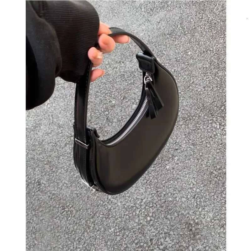 Women's 2024 Summer Half-Moon Shoulder Bag, Simple Y2k Trendy Handheld Bag,Fall Outfits, Freshness Fall Outfits