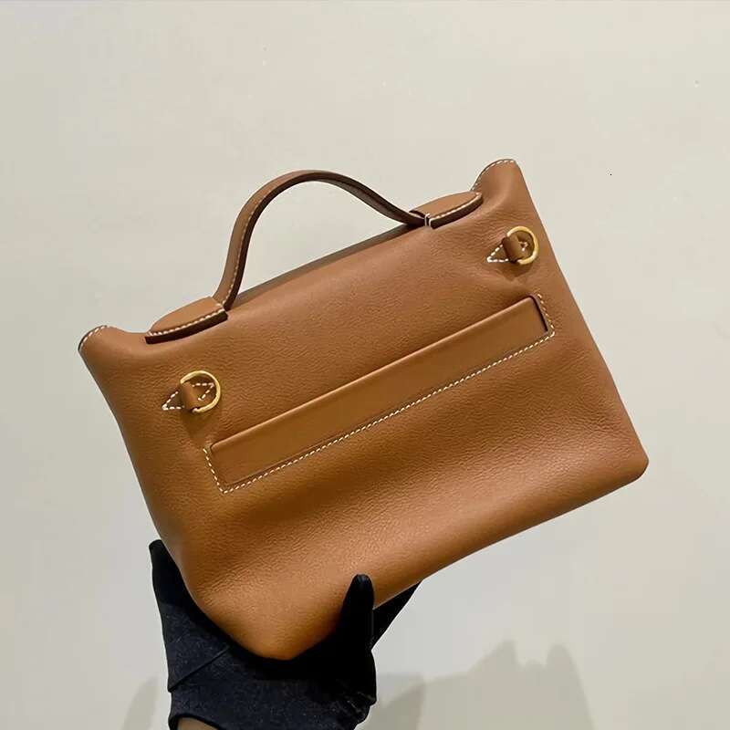 2024 New Mini Dumpling Women's Single Handbag Double Shoulder Wings Casual Business Genuine Leather Bag