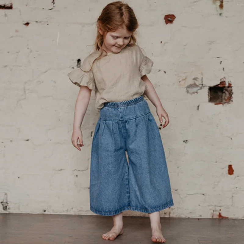 Childrens Summer Cotton Linen Suit Chic Ruffled Short-Sleeved Top Loose Shorts Casual Boys And Girls Two-Piece Sets 250515