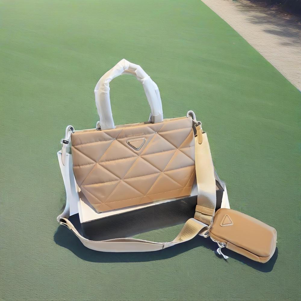 New temperament diamond shaped tote bag with one shoulder and diagonal cross, high-end commuting fashion versatile and sweet women's small square