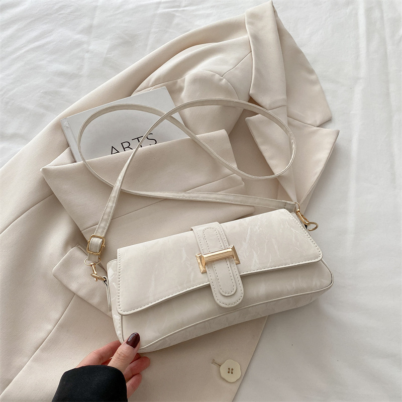 French Niche Design For Women New Popular Luxury Bag Versatile Crossbody Bag Highend Single New Free Delivery Designer Bag Shoulder Armpit Baguette Ba
