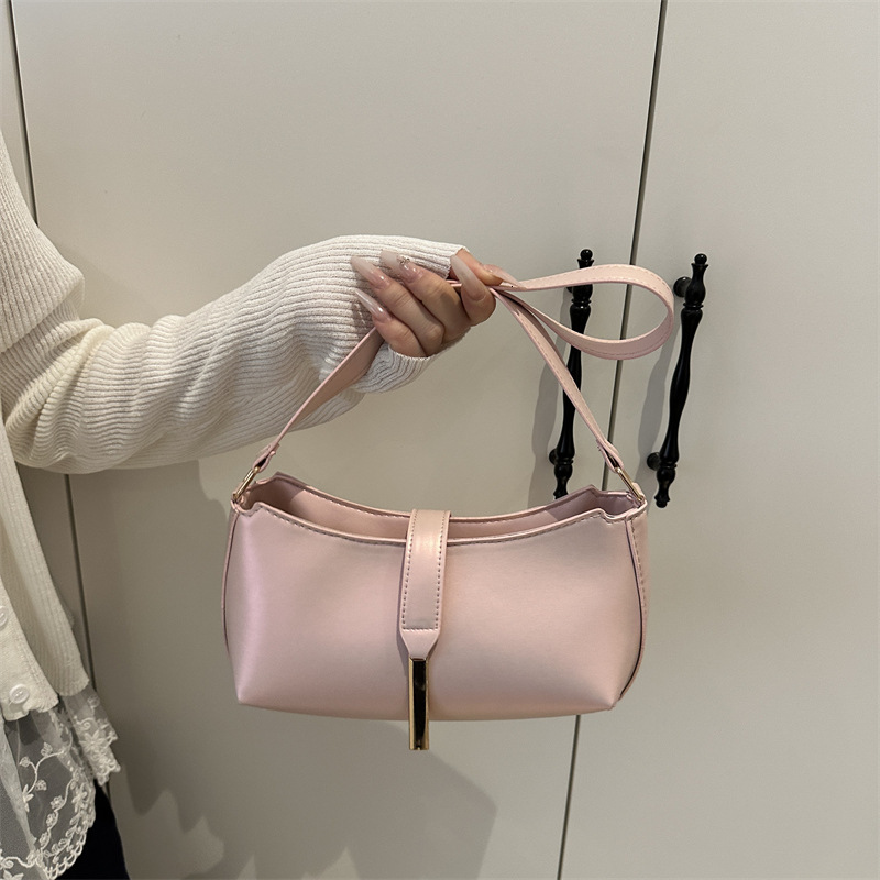Ins French Niche Luxury Bag Texture For Women Spring 2025 New Solid Color PU Armpit New Free Delivery Designer Bag Bag Commuting Art Crossbody Bag