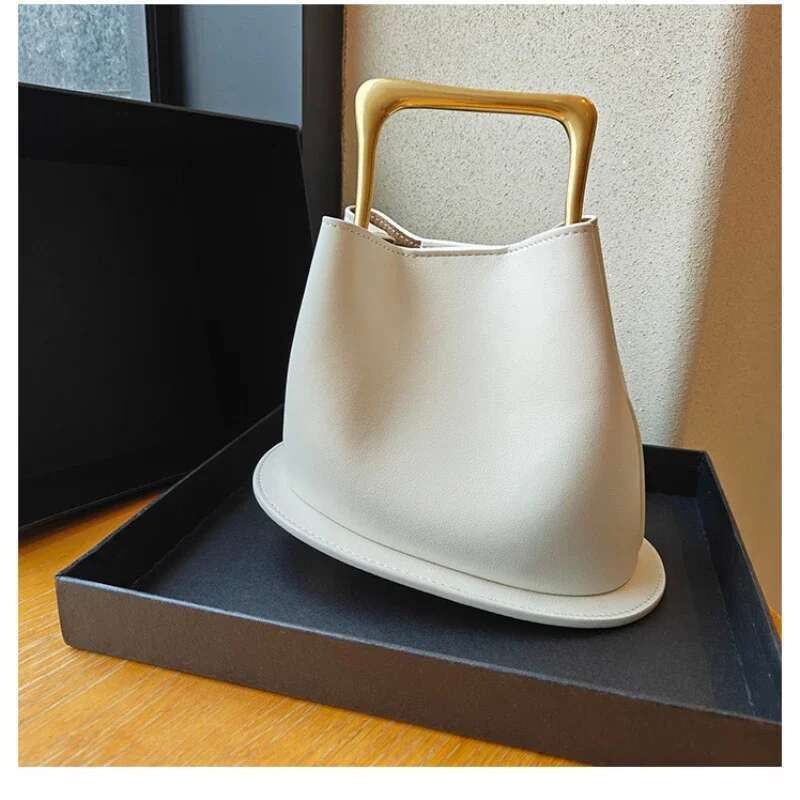 High-Grade Vintage Leather Wooden Handle Bucket New Irregular Niche Design Bag Casual Everything