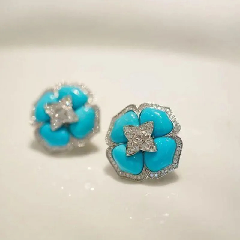 and fashionable turquoise earings stud with silver inlaid blue flower earrings for women classic wedding jewelry gift 250515