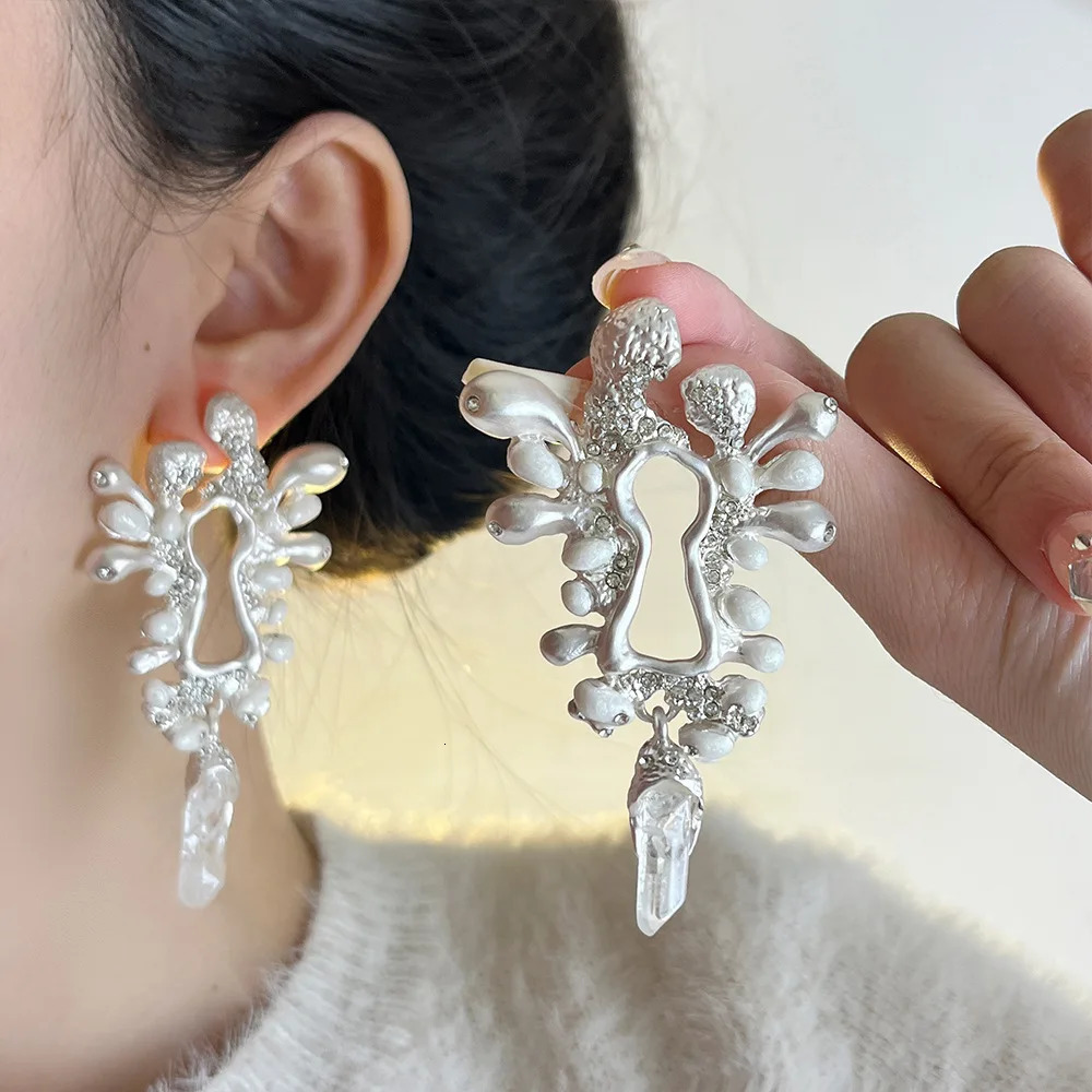 Vintage Keyhole Shaped Natural Stone Unique Earrings 250515