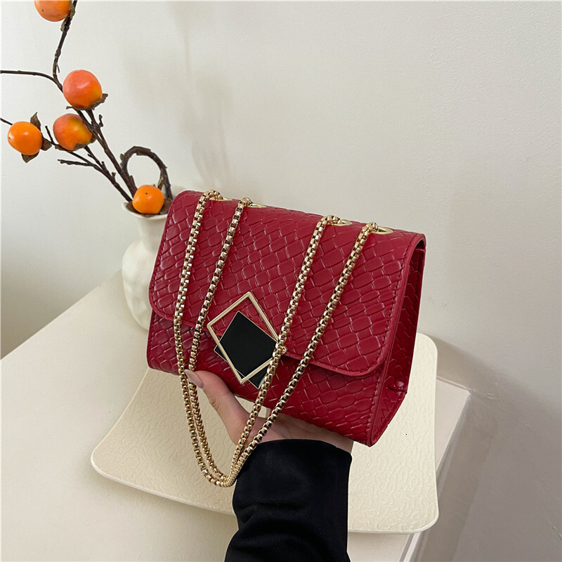 Fashion Women's 2025 New Melon Luxury Bag Seed Pattern Buckle Chain Small Square Casual New Free Delivery Designer Bag Mobile Phone Bag With High