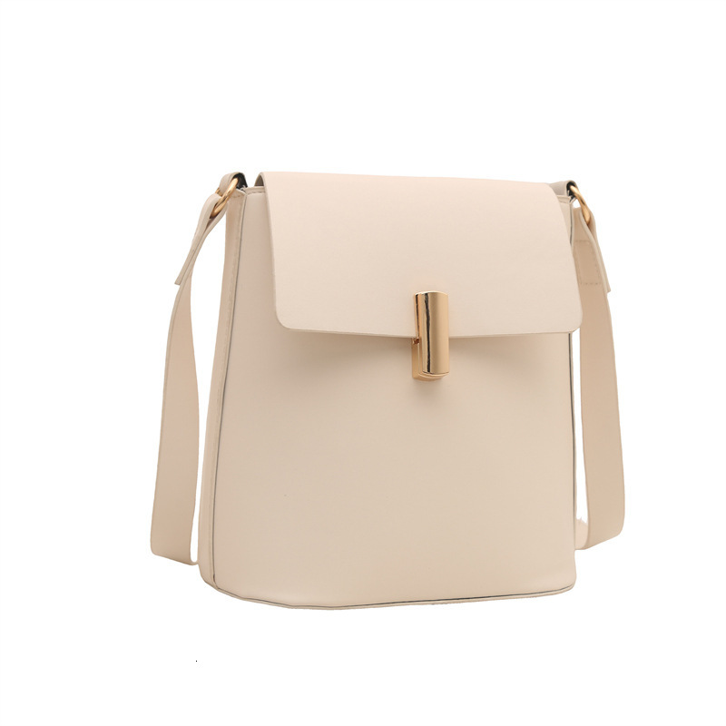 Texture Luxury Bag Single Shoulder 2025 Spring New Fashion Crossbody Commuting New Free Delivery Designer Bag Simple Women's Small Bag