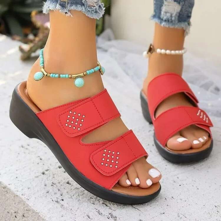 Woman 2025 Low Female Slippers Big Size Glitter Slides Fashion Flock New Jelly Fabric Crystal Rome