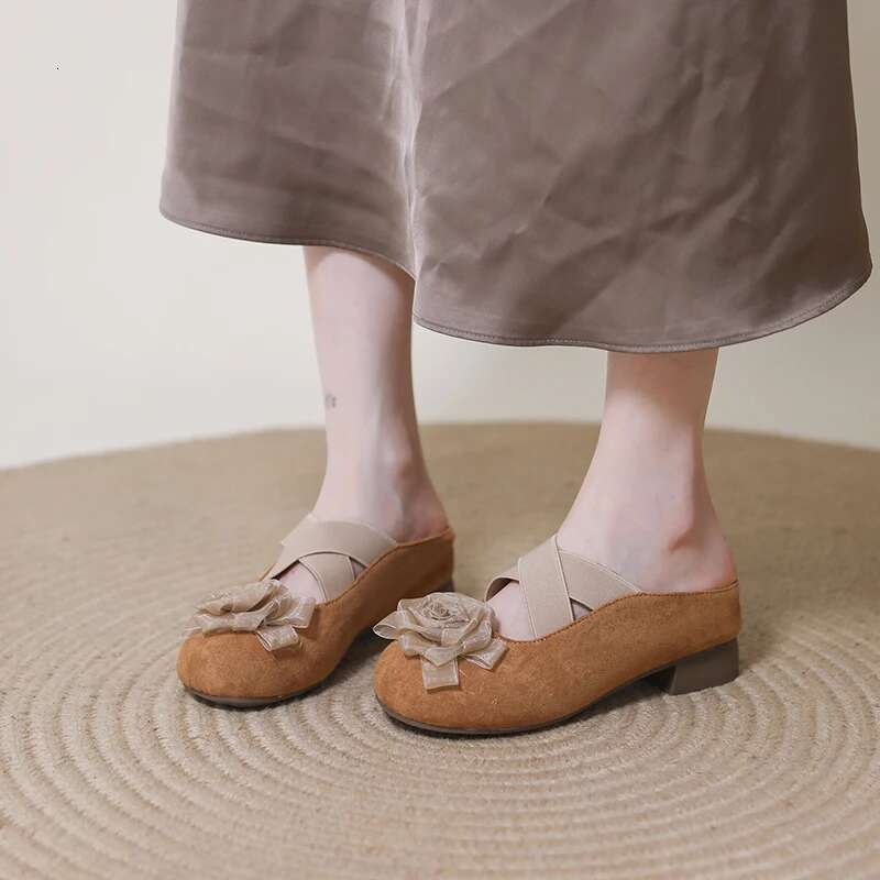 Summer Women's Toe Slippers One Kick Suede Flowers Shoes for Women Versatile Daily Commute Soft Sole New Zapatillas De Mujer