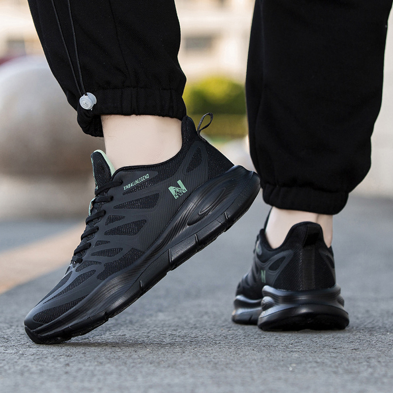 New professional with ultra light mesh cushioning, summer running shoes, outdoor sports shoes for men and women, marathon skipping rope