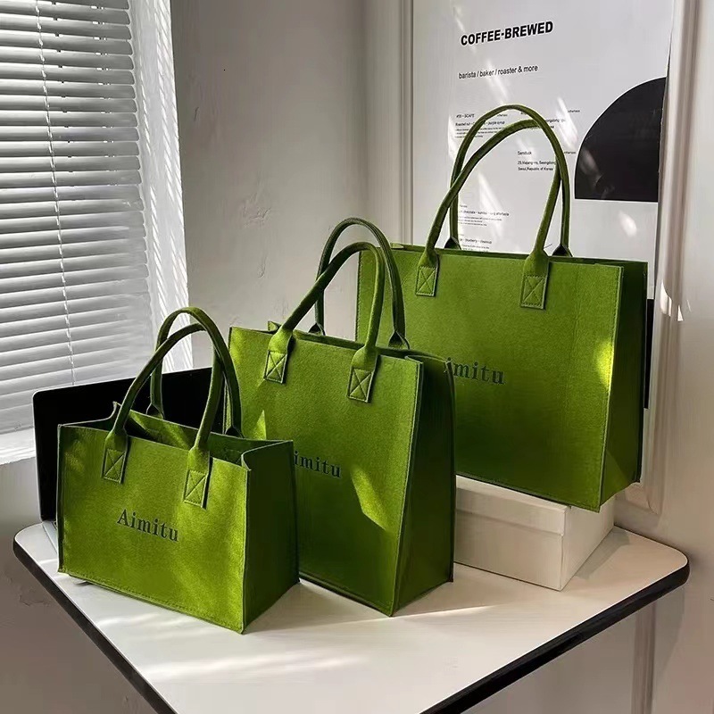 Free shipping on 2025 new designer bags New Letter Tote Tiktok Same One Shoulder Girl's Handbag Large Capacity Felt Bag
