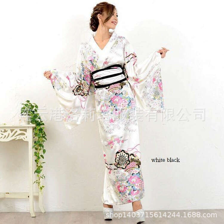 Traditional Japanese women's formal bathrobe, anime photo set, kimono stage performance costumes, photography