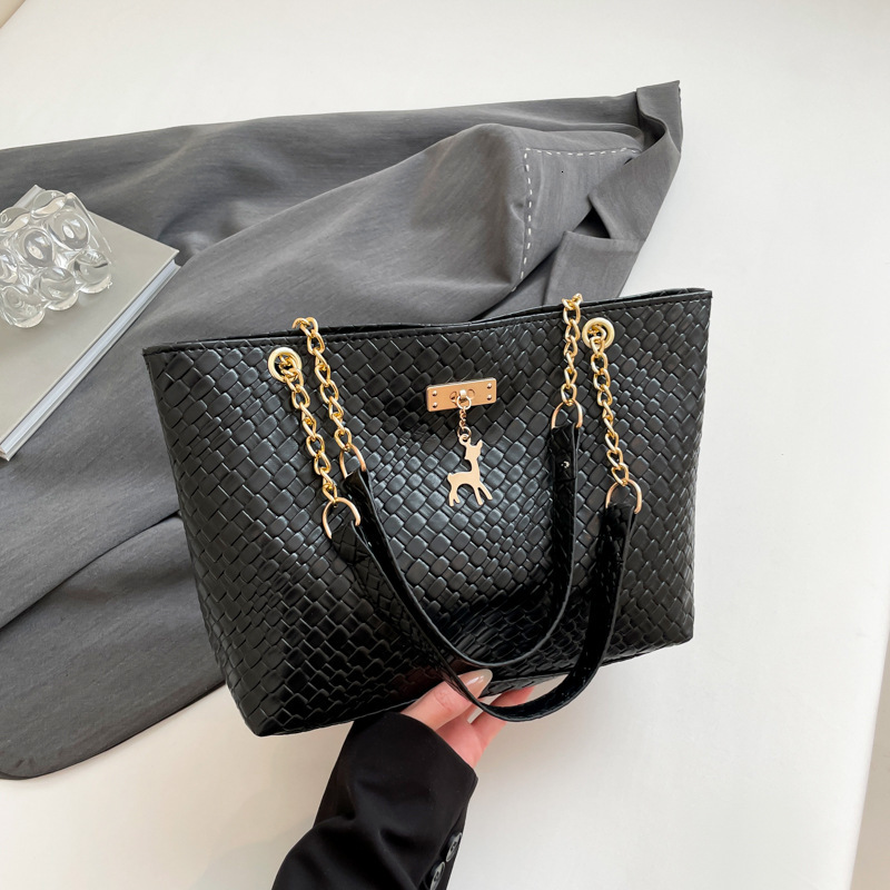 Women's Shoulder Armpit Tote Bag Casual New Free Delivery Designer Bag And Beautiful 2025 Spring New Fashion Korean Version Luxury Bag Simple Han