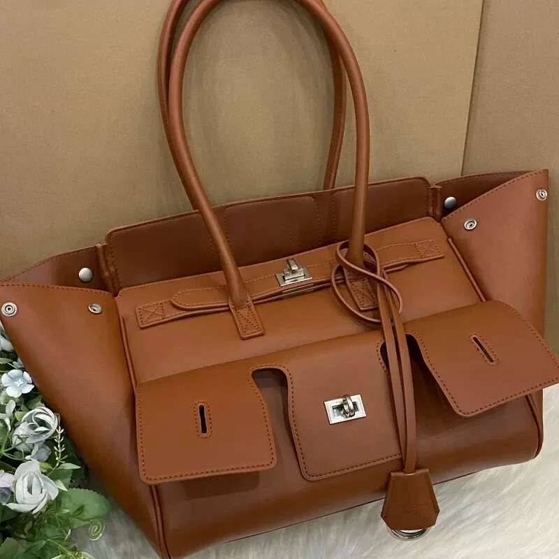 Genuine Leather Women's Cool Motorcycle Platinum Square Buckle Simple And Versatile Large Capacity Travel Underarm Tote Bag