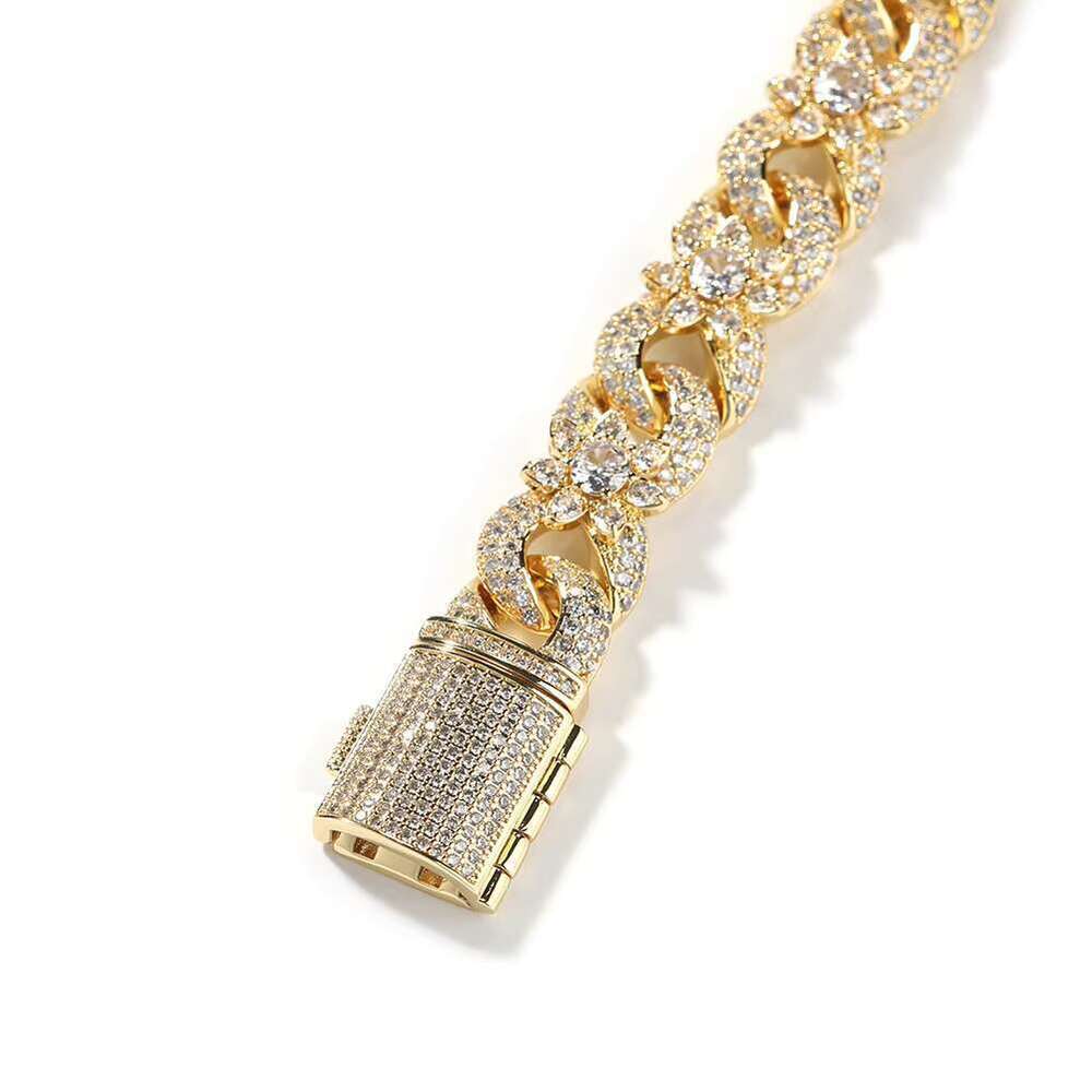 DHCollections Classic Minimalist 14.5mm Link Chunky Sier Zircon Men's Iced Out Infinity Cuban Bracelet