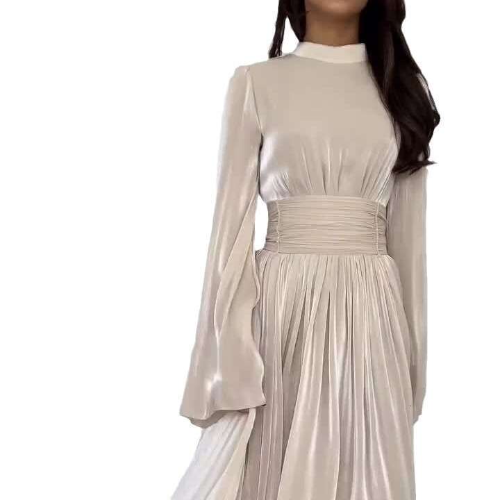 Autumn New Fashionable French Round Neck Waist Fold Light Luxury Style Dress