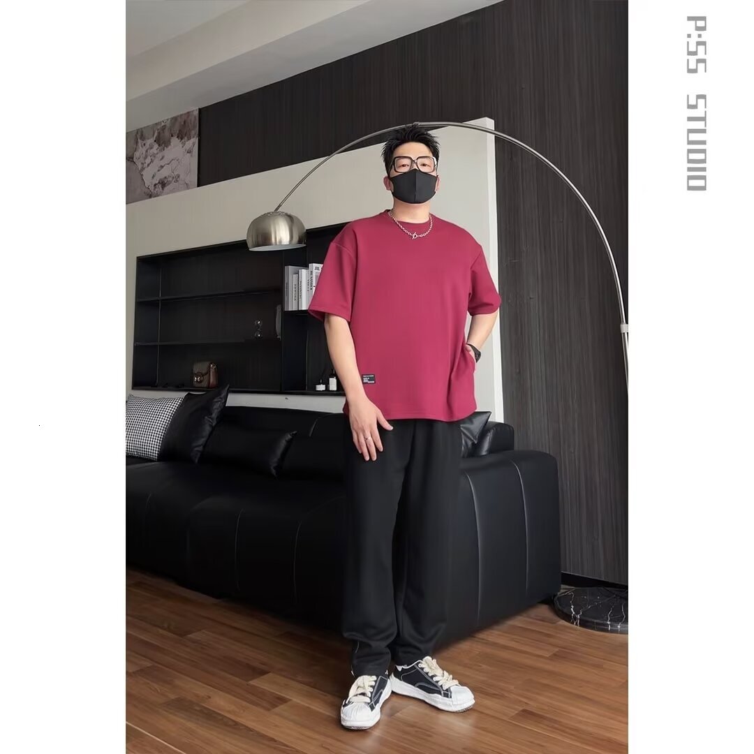 Fashionable Men's Summer Designer Designs Loose Sports And Casual Half Sleeved Round Neck T-shirt Clothing