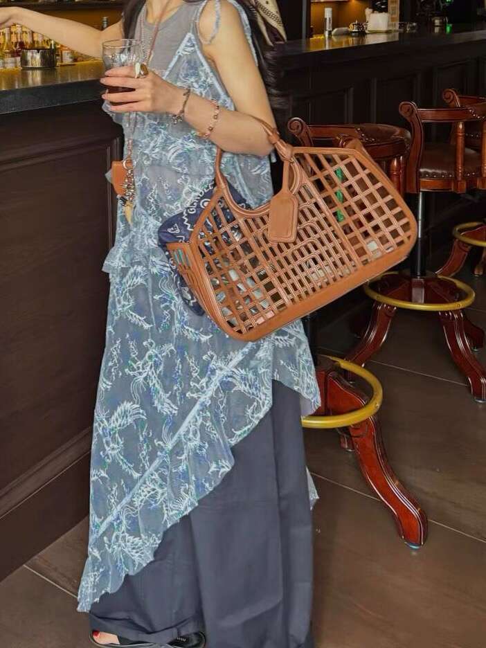 Trendsetting Internet Celebrity Inspired Multifunctional Shopping Tote