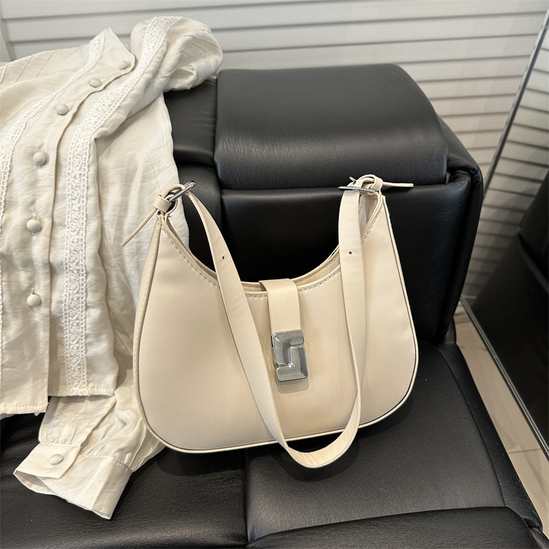 Brown Armpit New Spring And Summer Highend Luxury Bag Sense Niche Single Shoulder Crossbody New Free Delivery Designer Bag Women's 2025 Commuting